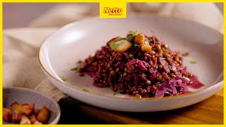 Linsen Rezept I Linsen mit Speck und Rotkohl I Aufwand Mittel I NETTO [upl. by Ennovyahs]