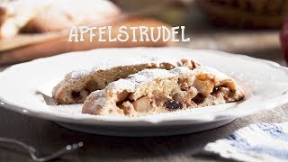 Apfelstrudel selber machen [upl. by Ainod]