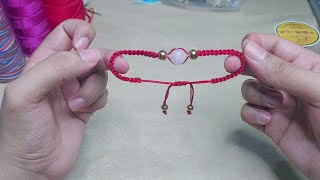 Pulsera con Cuarzo Rosa en Hilo Rojo bracelet [upl. by Iroj]