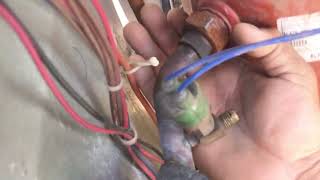 Trane rotolock compressor leaks refrigerant [upl. by Yttocs]