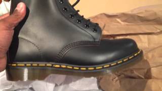 Dr Martens 1460 Vintage  Unboxing [upl. by Evatsug226]