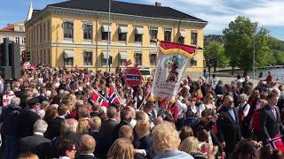 Barnetoget i Halden sentrum  Fredag 17 Mai 2019 [upl. by Nosinned]