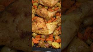 Cuisses de poulet et ses légumes rôtis au four  recette recettefacile poulet legumes pan [upl. by Klina]