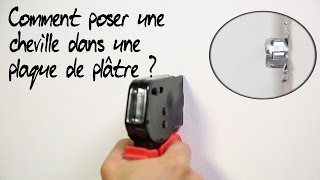 Comment poser une cheville dans une plaque de plâtre [upl. by Werdn]