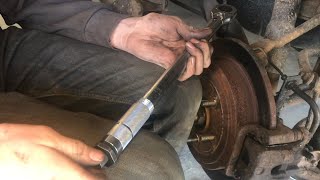 how to READ and USE a clicker style torque wrench harbor freight Item62431 [upl. by Sikata]