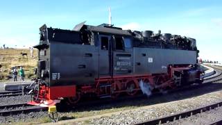 Umsetzen der Dampflok 9972415 der Harzer Schmalspurbahn auf dem Brocken [upl. by Lizbeth987]