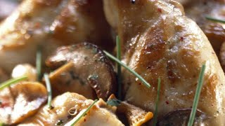 Recette  Cuisses de lapin aux champignons [upl. by Lesslie627]