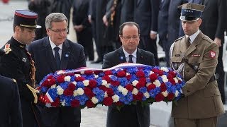 Fine della II Guerra Mondiale in Francia Hollande ospita il presidente polacco [upl. by Aehtrod]