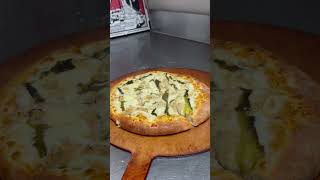 chilerelleno chicken pizzaitalia homemadepizza pizzalover pizzamania pizza food mexitalian [upl. by Spurgeon]