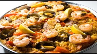 Paella espagnole Recette authentique de la paella au fruit de mer [upl. by Ecyob926]