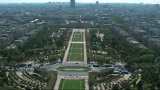 Salendo sulla Tour Eiffel [upl. by Anayrb108]