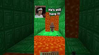 Я Украл Изумруд у Жителя 😨 shorts шортс minecraft майнкрафт майн житель побег лисфокc [upl. by Nonregla]