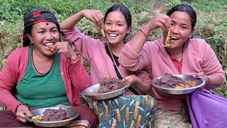 Local crab and fish with kodo ko dhido in the jungle😋😋siruthapamagarvillagelifevlog [upl. by Ettinger]