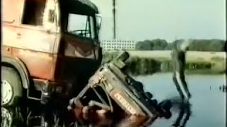 Стервятники на дорогах 1990  car chase scene 1 [upl. by Ahsieken430]