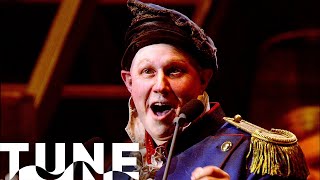 Master Of The House Matt Lucas  Les Misérables in Concert The 25th Anniversary  TUNE [upl. by Arretahs83]