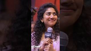 Saipallavi Damm look 😘🥰😘😘😍🥰💕saipallavi saipallavi4kstatus saipem youtubeshorts reels [upl. by Naxela]