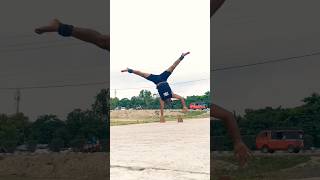 DAY 79 OF OH🔥 HANDSTAND TRAINING hardwork strength calisthenics stunt fitwithjubi shorts [upl. by Meesan528]