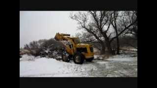 Michigan 75A Wheel Loader driven by my wife and brother [upl. by Conni]