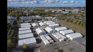 Zeltstadt mit Containeranlagen als Flüchtlingsunterkunft in Leipzig [upl. by Namor777]