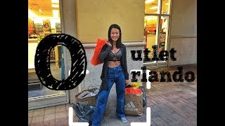 Delírios de Consumo em ORLANDO feat GienTV  Evelyn Liu [upl. by Joela52]