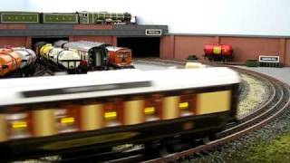 Ace Trains 60019 Bittern hauling Darstaed Pullman Coaches at Tinkers Hill Railway Layout  OO 00 A [upl. by Niras]