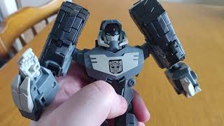 TRDQ TFN Review Transformers Animated  Longarm Prime [upl. by Shermie]