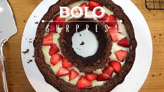 BOLO SURPRESA de CHOCOLATE com BRIGADEIRO BRANCO  Receita 213 Torrada Torrada [upl. by Egroj]