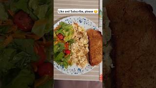 Omletă cu salată la mic dejun youtubeshorts shorts goodvibes food healthy breakfast [upl. by Evander]