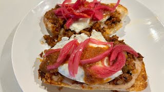 Molletes con chorizo y huevo [upl. by Carol]