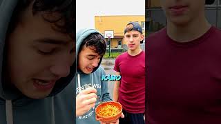 MAROŠ ochutnal PEKELNE ŠTIPĽAVÝ RAMEN🥵🍜 CHUTILO MU🤔 shorts challenge hotramen [upl. by Pros]