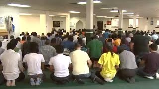 More and more Hispanics are converting into Islam [upl. by Alol]