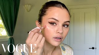 Selena Gomezs Guide to the Perfect Cat Eye  Beauty Secrets  Vogue [upl. by Scharaga]