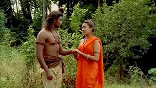 കുമാരന് എല്ലാം പഠിക്കേണ്ടേ ഞാൻ സഹായിക്കാം😊  Vaisali Movie  Bharathan  Suparna  Sanjay Mitra [upl. by Norrehc]