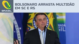 Multidão cerca Bolsonaro em SC e RS com direito a queima de fogos quotVolta Bolsonaroquot [upl. by Annodal]