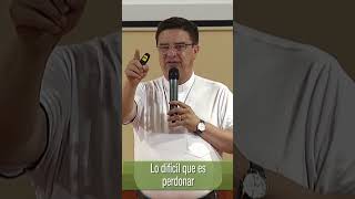 Lo difícil que es perdonar 🗣 Padre Fredy Córdoba Shorts TeleVID [upl. by Mace]