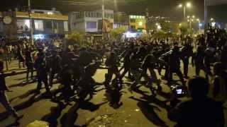 Mosh callejero en concierto de Metallica Quito  Ecuador [upl. by Kramer]