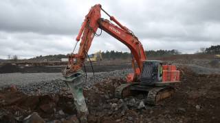 HITACHI zaxis 520 with Montabert V65 [upl. by Enneillij]