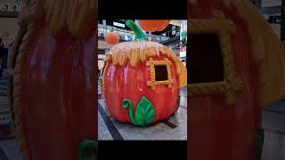 Big Apple mallMeet amp Greetshortshalloweenchildrenfamilyespoofinland [upl. by Hagi918]