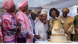 WATCH HOW OBASANJO FED ERELU DOSUMU WITH CAKE AT HER 50TH INSTALLATION ANNIVERSARY [upl. by Goldner]