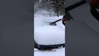 Removing Snow Of Your Car With A Leaf Blower [upl. by Tecu]