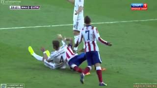 Sergio Ramos KICK Mario Mandžukić in the Face vs Atletico Madrid Spanish Super Cup 2014 [upl. by Dani]