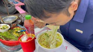 Khmer noodles all kinds of vegetables  Street food [upl. by Weingarten]