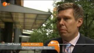 Berlin Polizei prügelt Demonstranten ZDF heute 14092009 [upl. by Karlotte940]