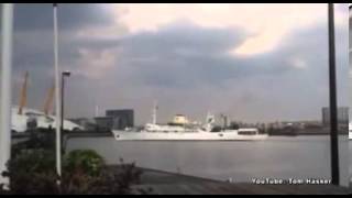 The Christina O super yacht filmed leaving London docks [upl. by Hyde]