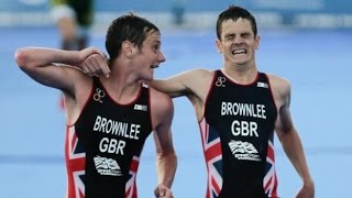 Jonny Brownlee helped over line by brother Alistair [upl. by Lilly]