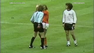 Sepp Maier 1 agression vs Johan Neeskens 13 in final WorldCup74 [upl. by Latton]