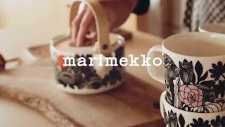 Marimekkos Oiva tea pot  FinnishDesignShopcom [upl. by Iret]