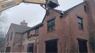 We Demolished a Convenience Store With a Caterpillar Excavator [upl. by Burley211]