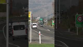 TRUCK SPOTTING EPIC BIG RIG SHORTS QUICK TRUCKING CLIPS bigtruckdriver bigrig [upl. by Pearlman]