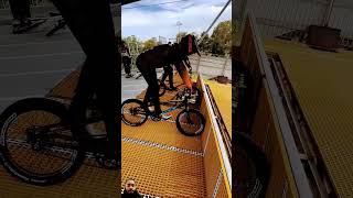 Bicycle racing amazing racing wow bmx bmxracer bicycle [upl. by Notyalc]